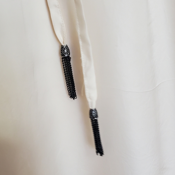 Sundance Lace Yoke Tunic Top - Picture 7 of 8